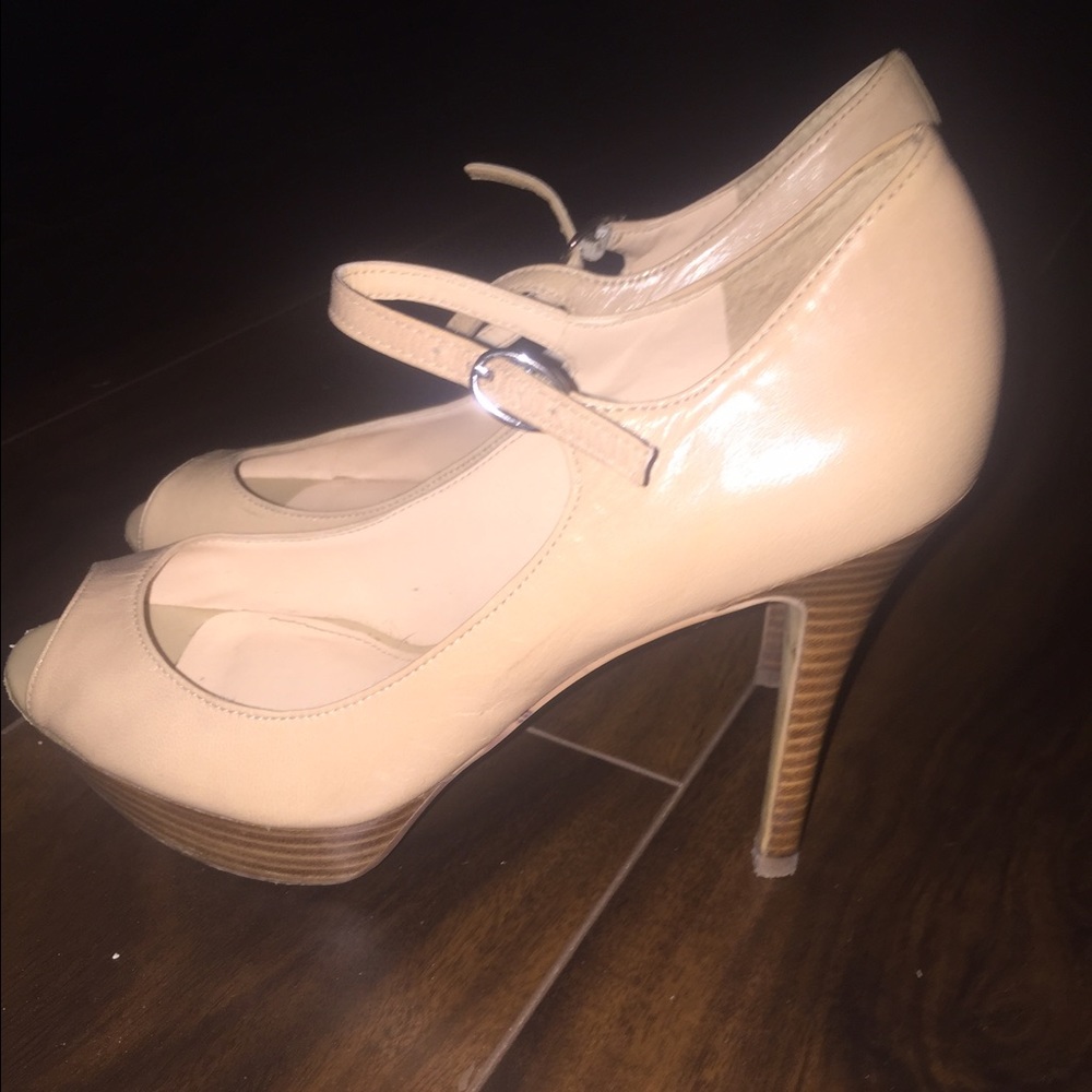 Marc Fisher Tan Heels Sz.6.5